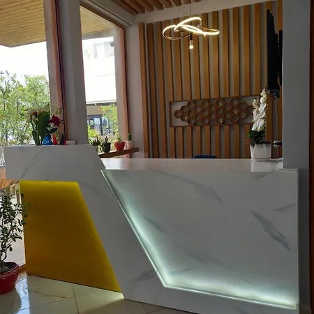 Eden Hotel
