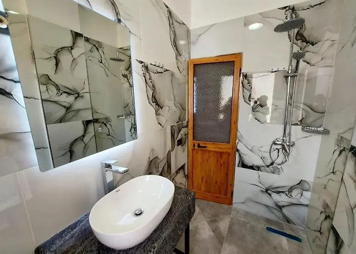 Eden Hotel Shëngjin